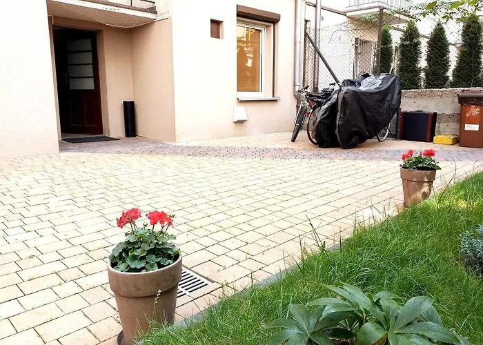 Old Town - Rzeszowska R6